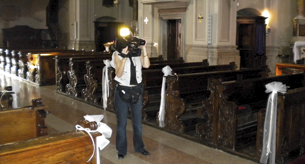Paola Vianello durante le riprese di un matrimonio